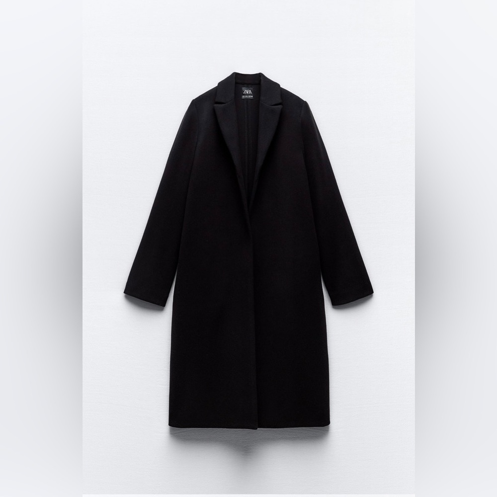 Zara felt textured open front coat with lapel collar and long sleeves.